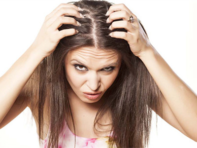 一天掉多少头发算正常 超过100根小心脱发缠身图片